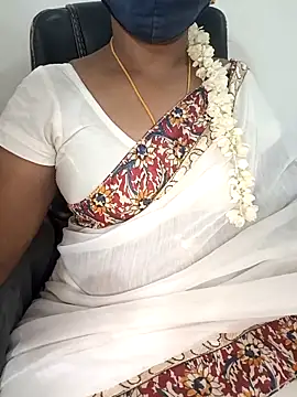 Snapshot of Tamil-hotwife chatting on 09-14-25, 04:51 Tamil-hotwife online show from 09-14-25, 04:51