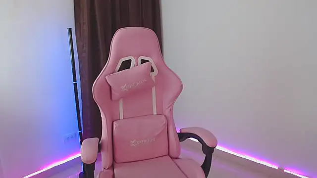 Snapshot of tastymeli chatting on 03-18-25, 03:56 tastymeli online show from 03-18-25, 03:56