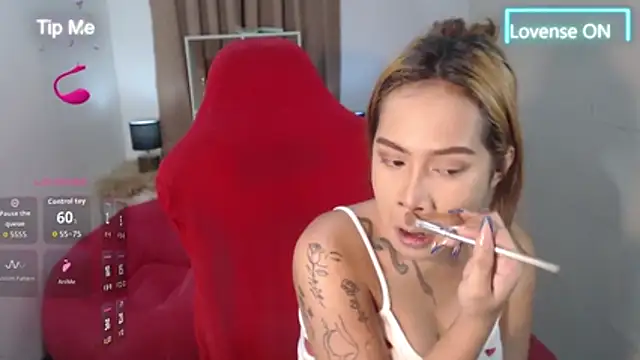 FrancineGarcia online show from 11-24-25, 01:11