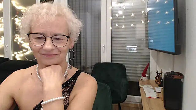 Hot Ann52 online show from 12-16-24, 05:43