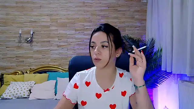 Snapshot of PlayfulElla chatting on 02-21-25, 02:48 PlayfulElla online show from 02-21-25, 02:48