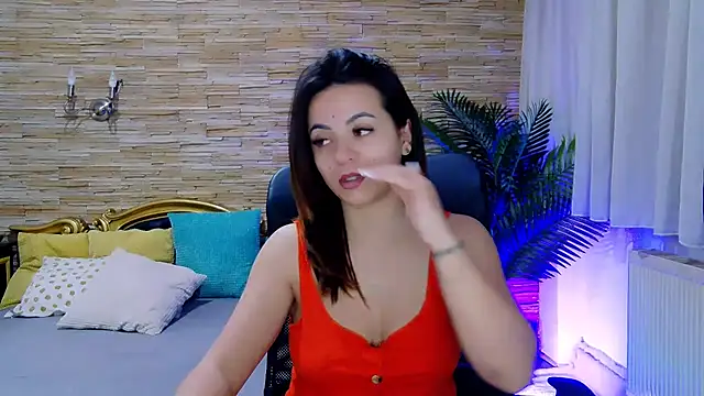 Snapshot of PlayfulElla chatting on 02-24-25, 05:54 PlayfulElla online show from 02-24-25, 05:54