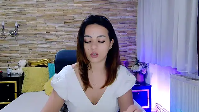 Snapshot of PlayfulElla chatting on 02-17-25, 12:05 PlayfulElla online show from 02-17-25, 12:05