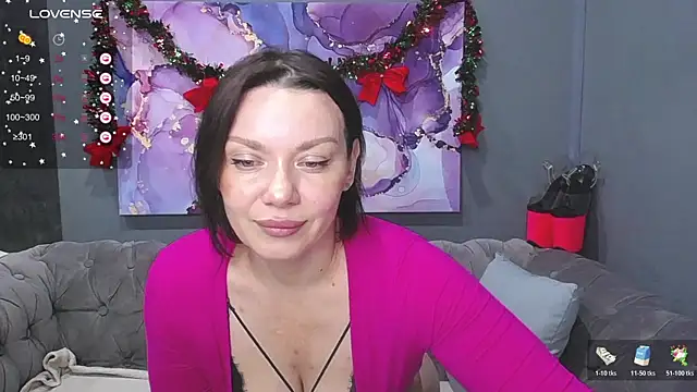 EveLibston online show from 12-18-25, 03:11