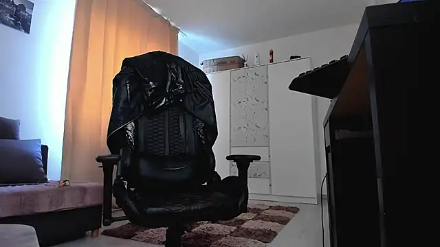 liamaesthetic online show from 03-08-26, 08:06