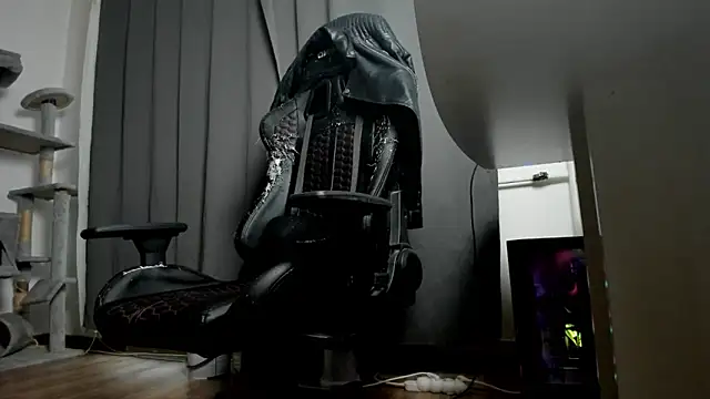 liamaesthetic online show from 11-08-25, 08:40