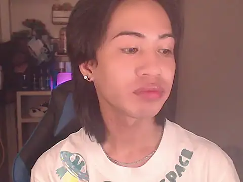 Snapshot of Lemonadexxx chatting on 03-24-26, 05:51 Lemonadexxx online show from 03-24-26, 05:51