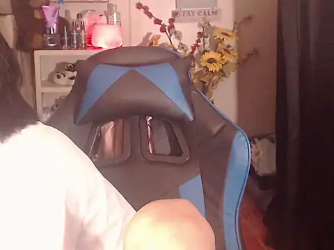 Snapshot of Lemonadexxx chatting on 04-15-26, 07:58 Lemonadexxx online show from 04-15-26, 07:58