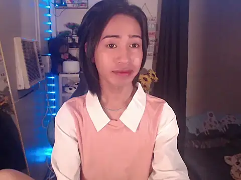 Snapshot of Lemonadexxx chatting on 02-20-26, 06:26 Lemonadexxx online show from 02-20-26, 06:26