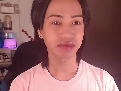 Snapshot of Lemonadexxx chatting on 03-21-26, 05:52 Lemonadexxx online show from 03-21-26, 05:52