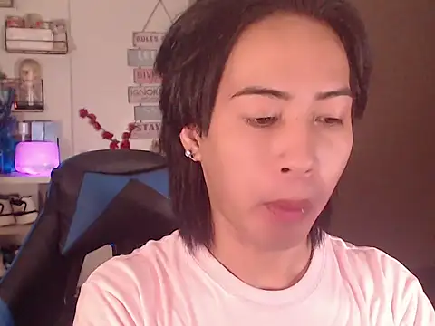 Snapshot of Lemonadexxx chatting on 03-21-26, 09:03 Lemonadexxx online show from 03-21-26, 09:03