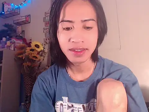 Snapshot of Lemonadexxx chatting on 02-17-26, 02:31 Lemonadexxx online show from 02-17-26, 02:31