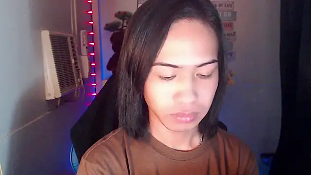 Lemonadexxx online show from 12-19-25, 08:22