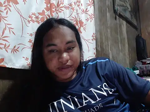 Snapshot of bettina_love chatting on 10-07-25, 06:09 bettina love online show from 10-07-25, 06:09