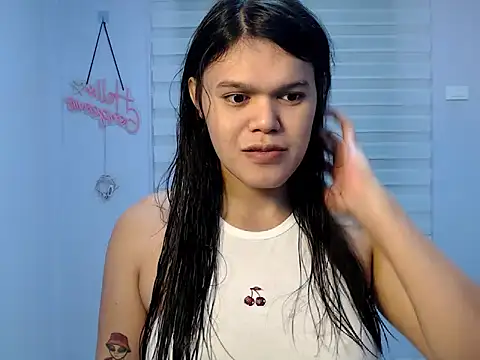 Snapshot of Miss_Ivanawolf chatting on 05-19-26, 12:12 Miss Ivanawolf online show from 05-19-26, 12:12
