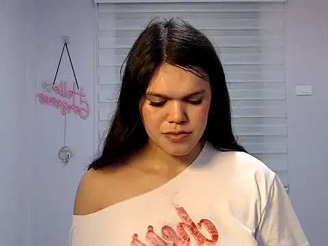 Snapshot of Miss_Ivanawolf chatting on 05-10-26, 01:14 Miss Ivanawolf online show from 05-10-26, 01:14
