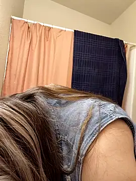 Snapshot of bootiebby chatting on 03-04-26, 10:34 bootiebby online show from 03-04-26, 10:34