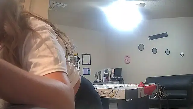 bootiebby online show from 04-04-26, 07:26