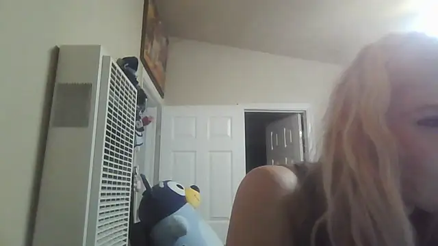 Snapshot of bootiebby chatting on 02-08-26, 09:51 bootiebby online show from 02-08-26, 09:51