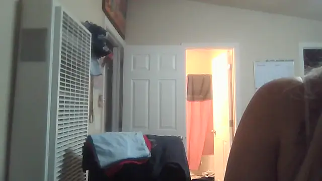 bootiebby online show from 11-14-25, 01:09