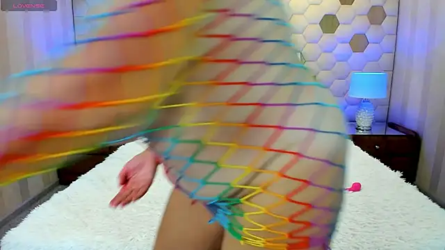 XLindaMilfX online show from 10-12-25, 08:10