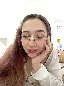 tsuki chan on online show from 07-15-26, 03:52