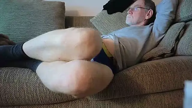 Snapshot of CDforU chatting on 02-16-26, 02:43 CDforU online show from 02-16-26, 02:43