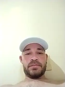 Snapshot of dottado05 chatting on 11-09-25, 08:57 dottado05 online show from 11-09-25, 08:57