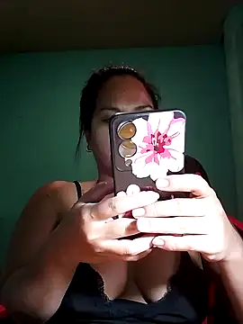 Snapshot of lexilicious_69 chatting on 03-22-25, 04:45 lexilicious 69 online show from 03-22-25, 04:45