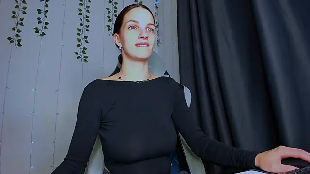 KarlaSim online show from 10-24-25, 10:31