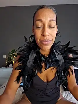 Goldenlace online show from 10-30-25, 01:31