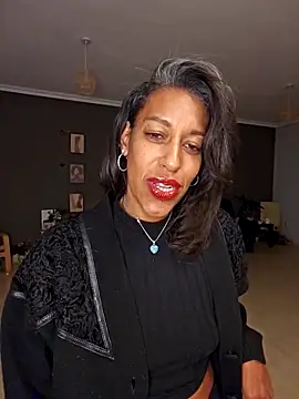 Goldenlace online show from 11-15-25, 08:57