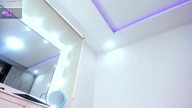 Snapshot of karlyn_angels chatting on 02-13-26, 03:34 karlyn angels online show from 02-13-26, 03:34