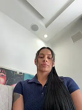 Snapshot of karlyn_angels chatting on 06-19-26, 07:41 karlyn angels online show from 06-19-26, 07:41