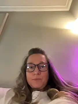 Vivian MayXxX online show from 03-12-26, 11:20