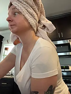 Vivian MayXxX online show from 02-10-26, 07:24