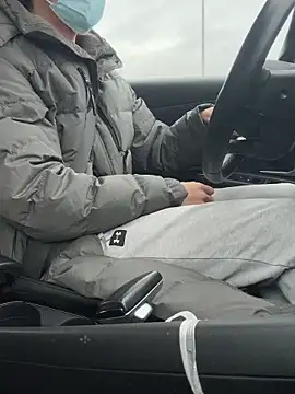 1714914111 online show from 12-15-25, 03:18