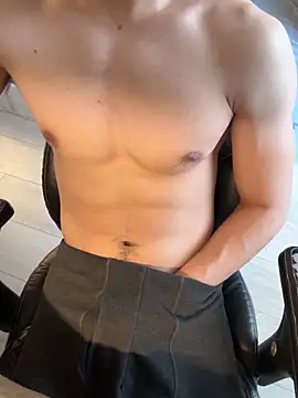 1714914111 online show from 12-19-25, 03:03