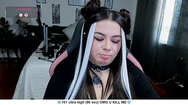 Liah santos online show from 04-10-26, 03:52