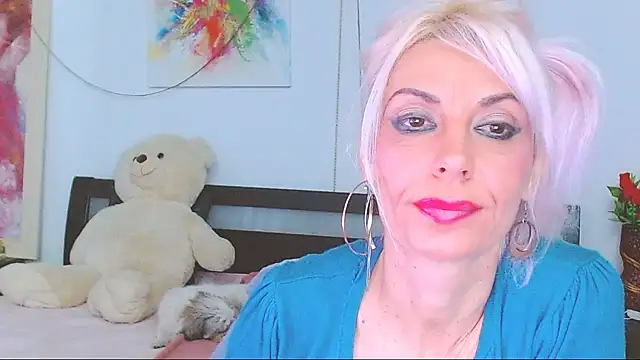 HoneyLara online show from 11-21-25, 06:51