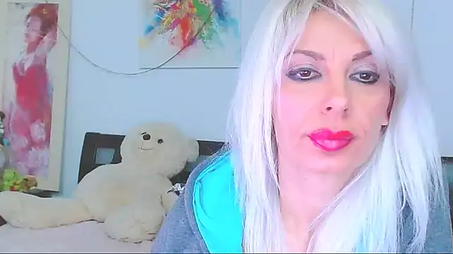 HoneyLara online show from 01-18-26, 11:30