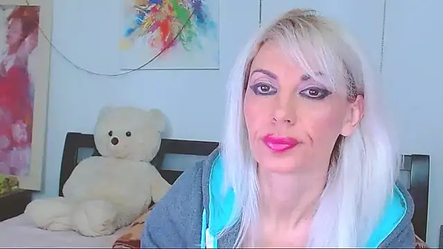 HoneyLara online show from 02-26-26, 12:54