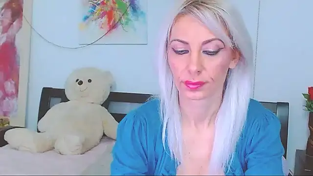 HoneyLara online show from 02-14-26, 07:25