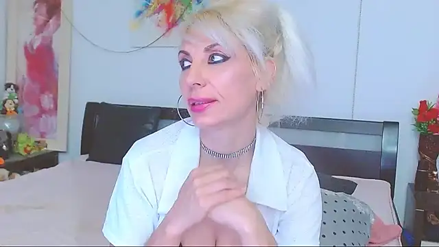 HoneyLara online show from 06-01-26, 07:57