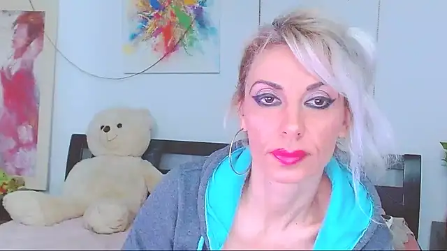 HoneyLara online show from 03-01-26, 09:48