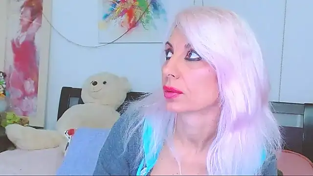 HoneyLara online show from 11-29-25, 08:09