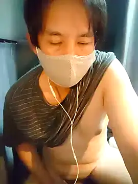 Snapshot of tarou08700870 chatting on 10-06-25, 05:57 tarou08700870 online show from 10-06-25, 05:57