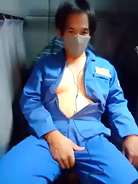 Snapshot of tarou08700870 chatting on 11-24-25, 05:02 tarou08700870 online show from 11-24-25, 05:02