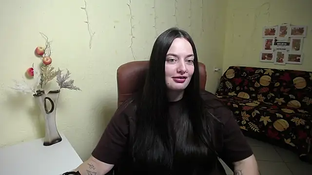 MilanaPrice online show from 11-15-25, 06:12