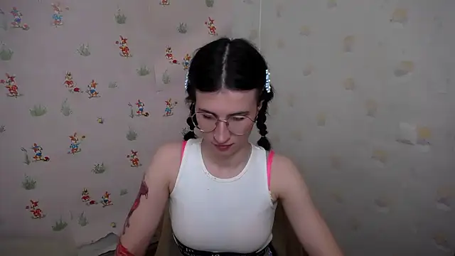 MaryEm976 online show from 04-28-26, 05:45